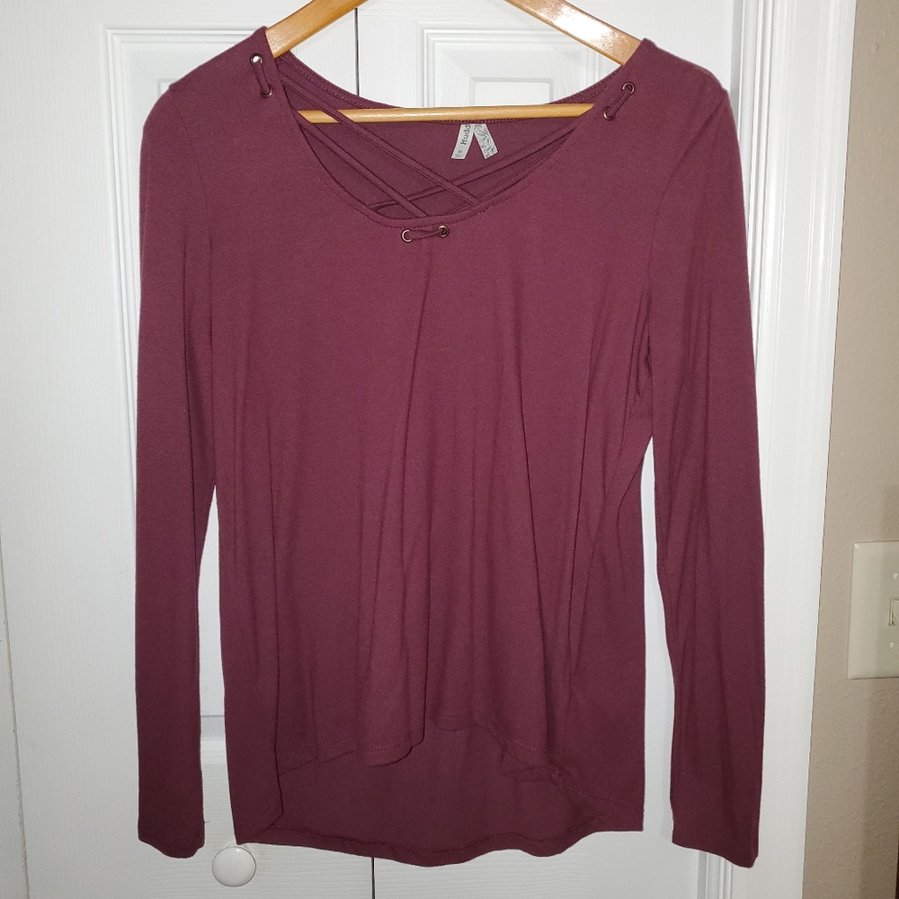 NWOT Maroon long sleeve with criss cross neckline